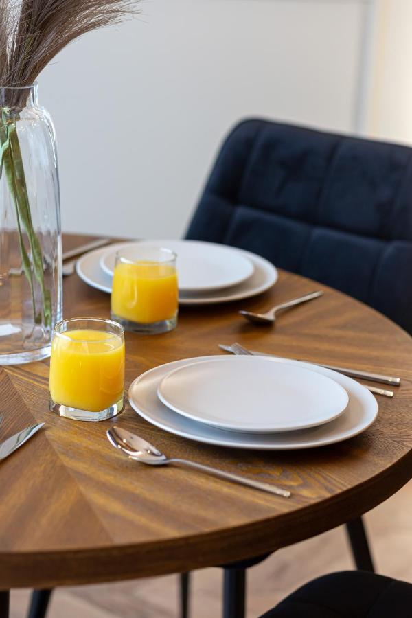 Awangarda Apartment Warsaw Ochota By Renters Prestige Экстерьер фото